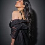shrutzhaasan_1756216100_3707731843711823117_490297128